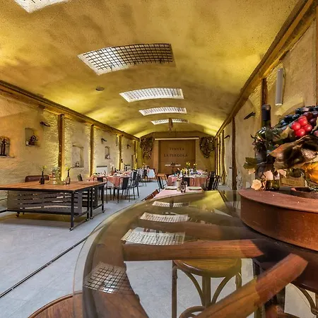Tenuta La Pergola Фермерский дом